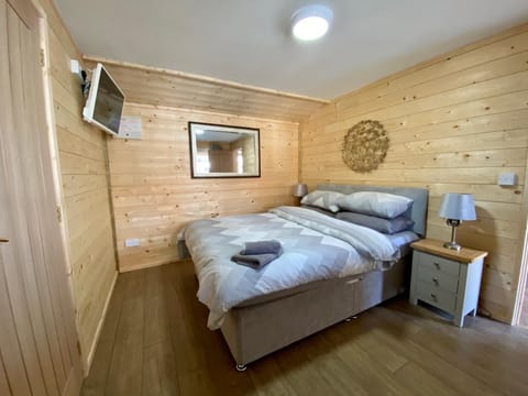 TV and multimedia, Bedroom