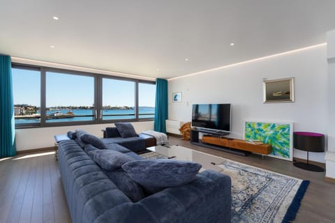 TV and multimedia, View (from property/room), Living room, Sea view, Sea view