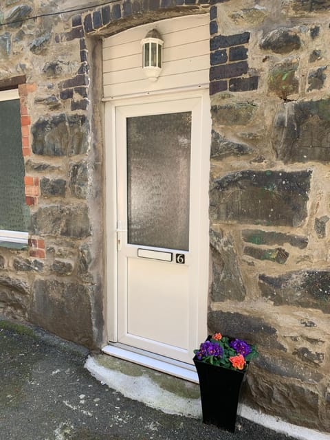 6 Tai Isa, A Hidden Gem House in Barmouth