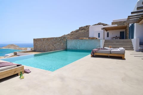 Property building, Pool view, Sea view, Swimming pool