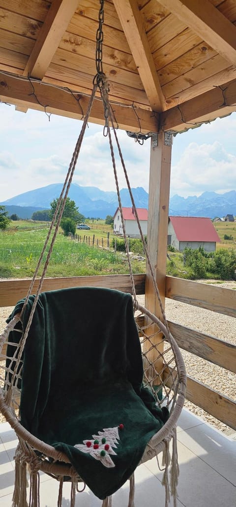 Day, Natural landscape, View (from property/room), Balcony/Terrace, Seating area, Mountain view