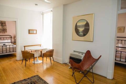 Object Hotel 2BR Room 2G House in Bisbee