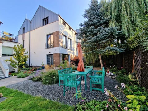 Property building, Garden