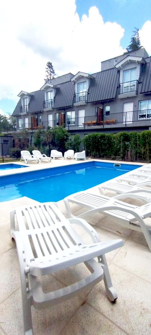 Property building, Pool view, Swimming pool