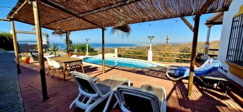 City view, Pool view, Sea view, Swimming pool