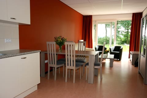 Photo of the whole room, Dining area