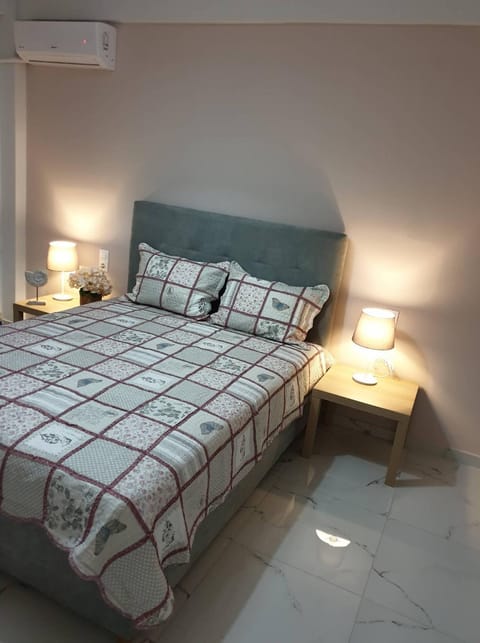 Eytyhias Yard apartments in Poros Apartment in Poros