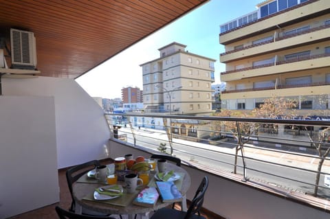 Property building, View (from property/room), Balcony/Terrace