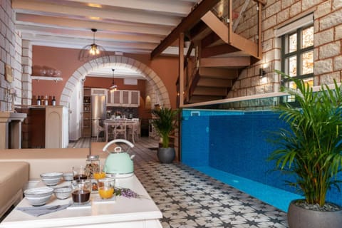 Living room, Seating area, Swimming pool