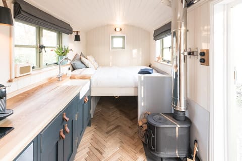 Bathroom, Kitchen or kitchenette