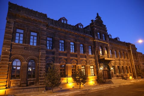 Property building, Facade/entrance