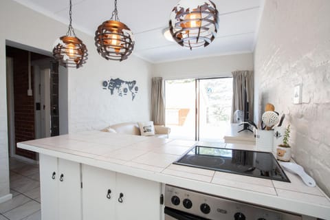 Kitchen or kitchenette, Sea view, pet friendly, stove