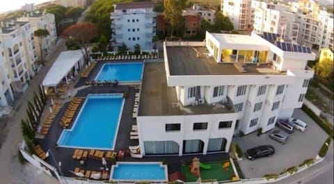 Property building, Swimming pool