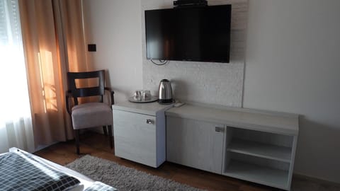 TV and multimedia, Coffee/tea facilities