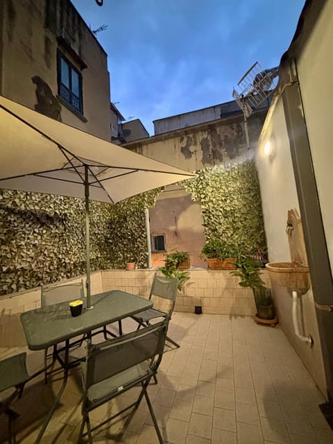 Property building, Balcony/Terrace