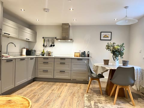 Cottage - Sleeps 2 - Garden House in Forest of Dean