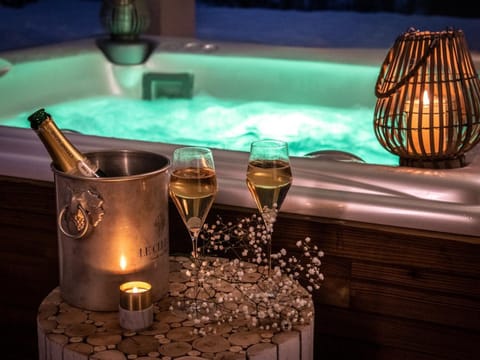 Chalet en Bois avec Spa et Sauna à Châtel, 10 Couchages - FR-1-198-213 Chalet in Châtel