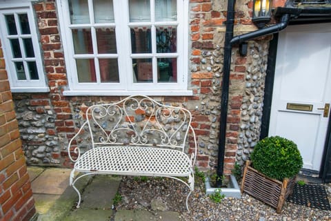 1 bedroomed Cottage near quay Apartment in Blakeney