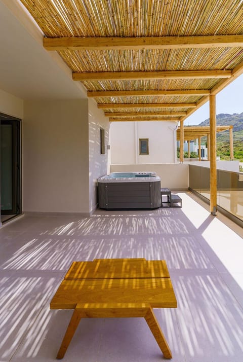 Hot Tub, Balcony/Terrace