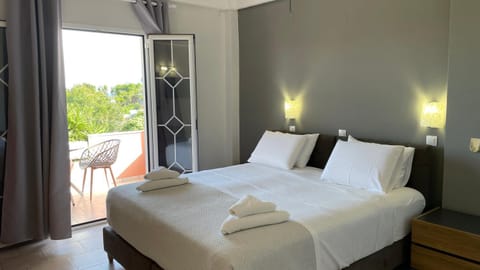 ALONAKI BAY Apartment in Corfu, Greece