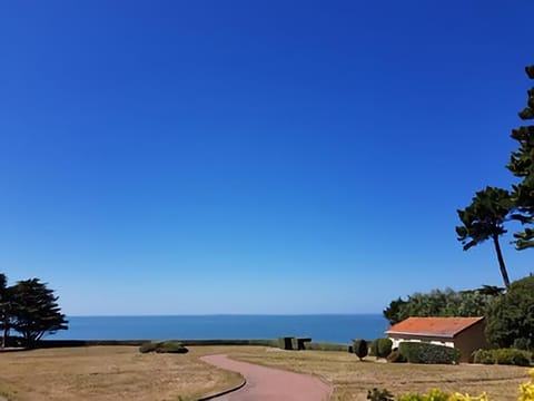 Garden view, Sea view