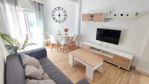 TV and multimedia, Lounge or bar, Seating area