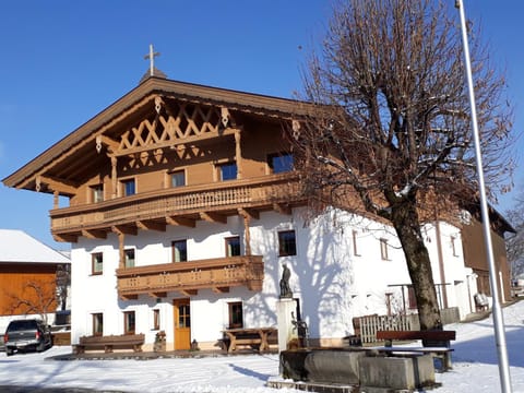 Property building, Winter
