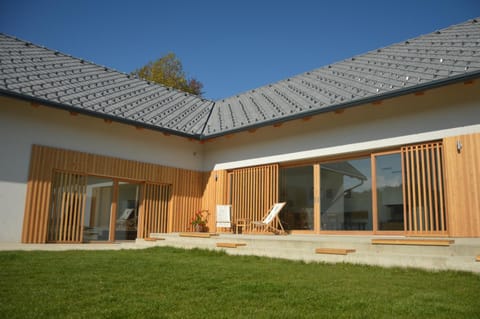 Garden, Balcony/Terrace