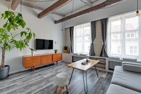 Communal lounge/ TV room, TV and multimedia, Living room, Seating area