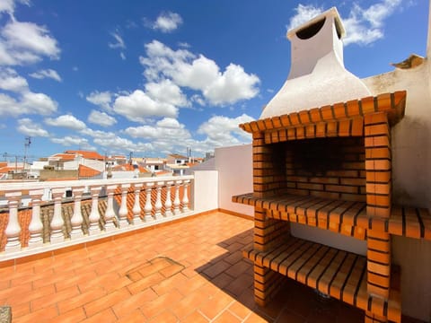 BBQ facilities, Balcony/Terrace