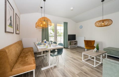 Familie Resort Molenwaard Chalet in South Holland (province)