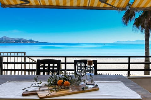 View (from property/room), Lake view, Mountain view, Sea view