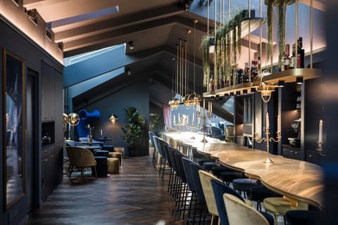 Lounge or bar