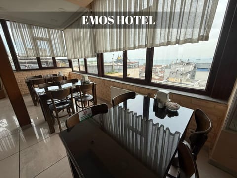 Restaurant/places to eat, View (from property/room), Balcony/Terrace, Banquet/Function facilities, Dining area