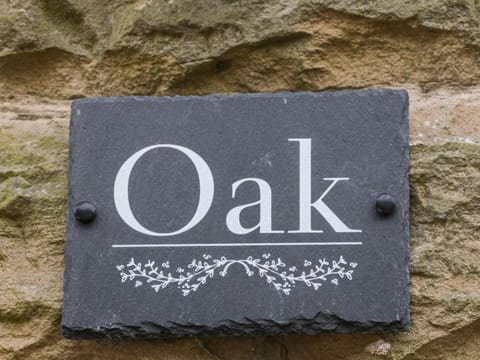 Oak Cottage House in Sheffield