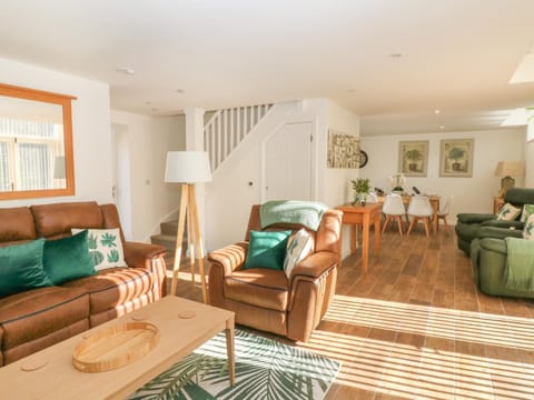 Oak Cottage House in Sheffield