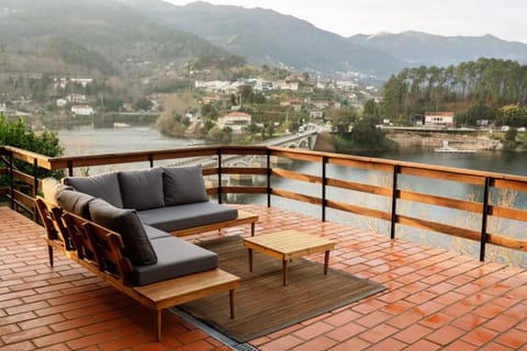 View (from property/room), Balcony/Terrace, Garden view