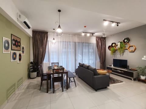 Living room, Dining area