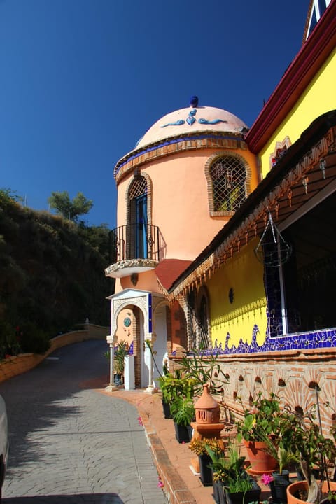 Property building, Facade/entrance