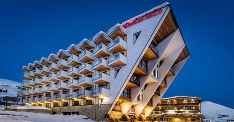 Property building, Winter