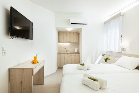 TV and multimedia, Photo of the whole room