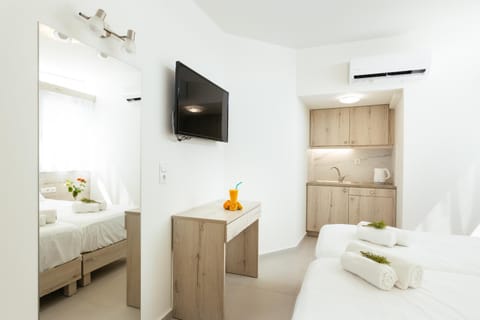 TV and multimedia, Photo of the whole room