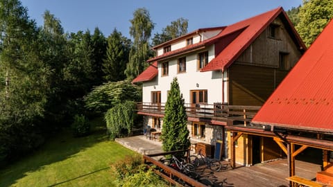 Property building, Spring, Day, Garden, Balcony/Terrace, Garden view
