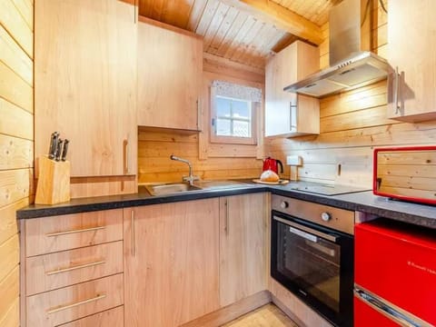 Lochinvar - Clydesdale Log Cabin with Hot Tub Cabin in Scotland