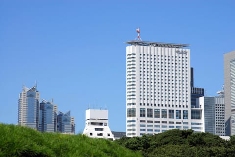Property building, Facade/entrance, Day