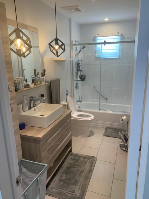 Shower, Toilet, Bathroom, Bath