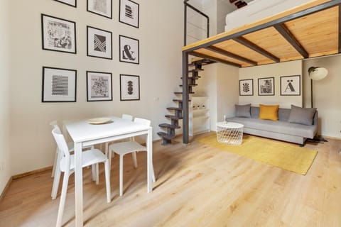 Living room, Dining area