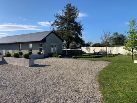 The Lodge - Rural Tipperary bordering Kilkenny House in County Kilkenny
