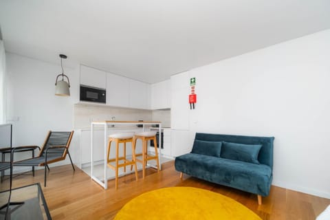 Kitchen or kitchenette, Living room