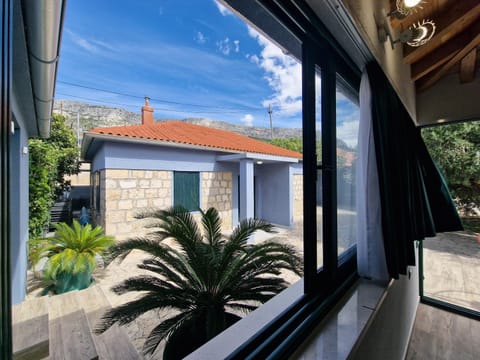 Luxury private villa complex with pool and jacuzzi Villa in Šibenik-Knin County, Croatia